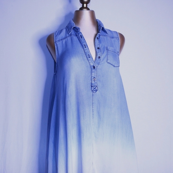 Chelsea and Theodore Denim High Low flowy dress Size Small - Picture 2 of 10
